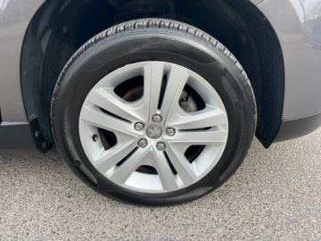 Peugeot 2008 I SUV Facelifting 1.2 PureTech 130KM 2017 Peugeot 2008 Style Nawigacja Klimatyzacja Parktronic El.szyby El.Lusterka, zdjęcie 18