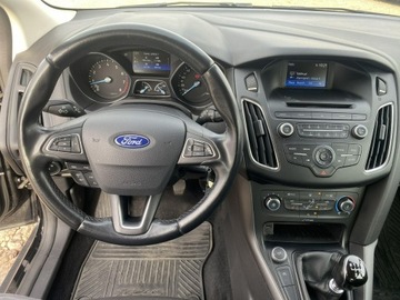 Ford Focus III Hatchback 5d facelifting 1.5 EcoBoost 150KM 2018 Ford Focus 1.5 EcoBoost Trend ASS. WW947YC, zdjęcie 11