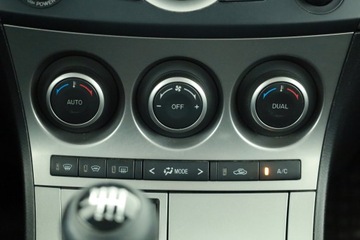 Mazda 3 II Hatchback 2.0 MZR 151KM 2010 Mazda 3 2.0, Xenon, Klima, Klimatronic, Tempomat, zdjęcie 9