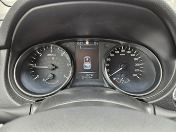 Nissan Qashqai II Crossover 1.5 dCi 110KM 2016 Nissan Qashqai 1,5 diesel 110KM nawigacja kamera, zdjęcie 11