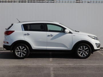 Kia Sportage III SUV Facelifting 2.0 CRDi 136KM 2015 Kia Sportage 2.0 CRDi, 4X4, Klima, Klimatronic, zdjęcie 4