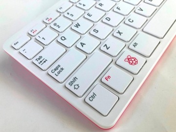 Клавиатура Raspberry Pi 400, Великобритания (4 ГБ ОЗУ, Wi-Fi)