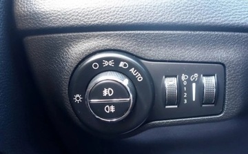 Jeep Compass II SUV 2.0 MJD 140KM 2018 Jeep Compass 2.0MultiJet 140KM 4x4 Automat LIMITED Biksenon NAVI Zero koro, zdjęcie 29