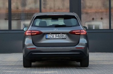Mercedes Klasa B W247 Sports Tourer 1.3 B180  136KM 2019 Mercedes-Benz Klasa B Mercedes-Benz Klasa B 180 7G-DCT 1.3 Benzyna 136KM, zdjęcie 36
