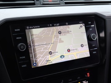 Volkswagen Passat B8 Variant Facelifting 2.0 TSI 190KM 2022 VW Passat 2.0 TSI, Salon Polska, 1. Właściciel, zdjęcie 11