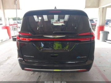 Chrysler Pacifica II 2023 Chrysler Pacifica Hybrid Touring L 2023 3.6l 3.6 Hybryda 260KM, zdjęcie 4