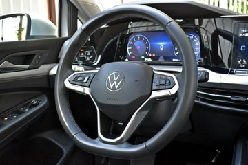 Volkswagen Golf VIII Variant 1.5 eTSI 130KM 2023 Volkswagen Golf Bezwypadkowy / Salon Polska /, zdjęcie 17