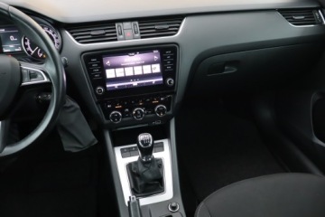 Skoda Octavia III Kombi Facelifting 1.4 TSI 150KM 2018 Skoda Octavia 1.4 TSI, Salon Polska, zdjęcie 7