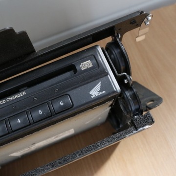 5533 Радиодисковый чейнджер для мотоцикла 01-05 Honda Goldwing GL 1800