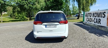 Chrysler Pacifica II 3.6 V6 291KM 2018 Chrysler Pacifica Super stan, 7-osobowa., zdjęcie 4