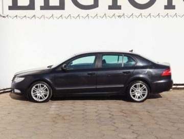 Skoda Superb II Sedan 1.6 TDI CR DPF 105KM 2012 Skoda Superb 1.6 TDI, Navi, Klima, Klimatronic, zdjęcie 2