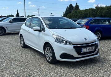 Peugeot 208 I Hatchback 5d Facelifting 1.2 PureTech 82KM 2016 Peugeot 208 2016r 1.2 Benzyna 82KM, zdjęcie 8