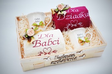 2Ręczniki z Haftem Kubki Prezent na Dzień Babci