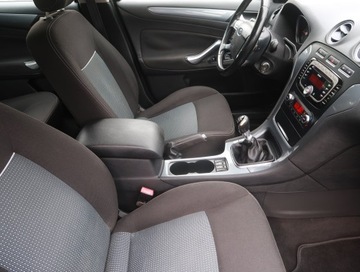 Ford Mondeo IV Kombi 2.0 Duratorq TDCi DPF 140KM 2011 Ford Mondeo 2.0 TDCi, Klima, Klimatronic, zdjęcie 8