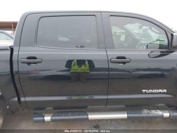 Toyota Tundra II 2019 Toyota Tundra 2019r., SR5, od ubezpieczalni 5.7 Benzyna 381KM, zdjęcie 7