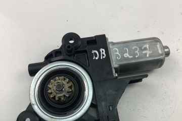 MOTOREK OKNO PŘEDNÍCH PRAVÝCH DVEŘE VOLVO V70 III (BW) 970714101