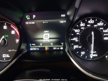 Alfa Romeo Stelvio SUV 2.0 Turbo 280KM 2018 Alfa Romeo Stelvio 2018 Alfa Romeo Stelvio AWD 2.0 Benzyna 280KM, zdjęcie 8