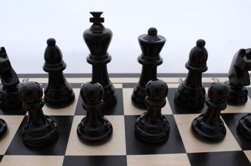 Польские деревянные турнирные шахматы, большие, 44 см.