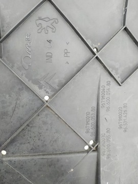 CIT.C4 ПИКАССО БАМПЕР НИЖНЯЯ ПАНЕЛЬ 9660005380