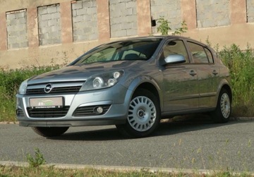 Opel Astra H Hatchback 5d 1.4 TWINPORT ecoFLEX 90KM 2004 Opel Astra 1.4 Benzyna 90KM, zdjęcie 2