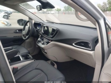 Chrysler Pacifica II 2024 Chrysler Pacifica Touring L 2024 3.6 Benzyna 287KM, zdjęcie 9