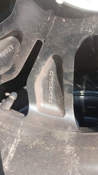 KOLA RÁFKY ALU RÁFKY RENAULT CLIO V 205/45R17 STAV JAKO NOVÉ CONTINENTAL
