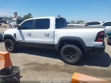  RAM 1500 2021r., 6.2l, od ubezpieczalni 6.2 Benzyna 702KM, zdjęcie 3