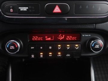 Kia Carens IV Minivan 1.7 VGT CRDI 115KM 2014 Kia Carens 1.7 CRDi, Klima, Klimatronic, Tempomat, zdjęcie 12