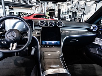 Mercedes CLE Coupe 2.0 300 258KM 2025 MERCEDES-BENZ CLE 300 4-Matic AMG Line 2.0 (258KM) 2025, zdjęcie 12