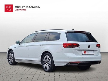 Volkswagen Passat B8 2021 Volkswagen Passat Variant GTE ASO 1.4TSI 218KM bezwyp. pakiety AppConnect, zdjęcie 2