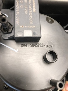 Ford Kuga Mk2 Lift GV41-S045P28-ACW держатель держателя