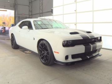 Dodge Challenger III 2023 Dodge Challenger 2023, 6.2L, SRT, Hellcat, Jailbreak 6.2 Benzyna 717KM, zdjęcie 3