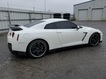 Nissan GT-R 2013 Nissan GT-R Premium 2013 3.8l 3.8 Benzyna 545KM, zdjęcie 3