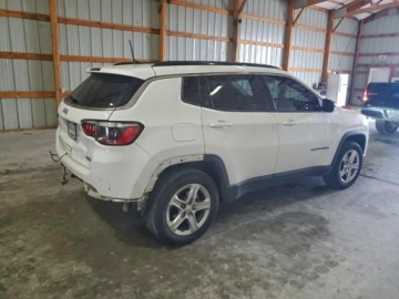 Jeep Compass II 2023 Jeep Compass Latitude 2023 2.0 Benzyna 200KM, zdjęcie 3