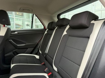 Volkswagen T-Roc I SUV 1.5 TSI ACT 150KM 2021 Volkswagen T-Roc 1.5TSI 150KM Premium DSGKameraNiski PrzebiegACCASOSalon P, zdjęcie 12