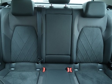 Volkswagen Golf VIII Hatchback Plug-In-Hybrid 1.4 TSI 204KM 2022 VW Golf 1.4 TSI eHybrid, Salon Polska, zdjęcie 9