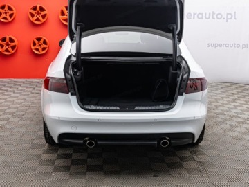 Jaguar XF II Sedan 2.0 i4D 240KM 2019 JAGUAR XF 2.0 AWD R-Sport aut Sedan 241KM 2019, zdjęcie 35