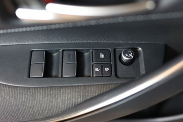 Toyota Corolla XII TS Kombi Facelifting 1.8 Hybrid 140KM 2023 Toyota Corolla 1.8 Hybrid Comfort 1.8 Hybryda 140KM, zdjęcie 33