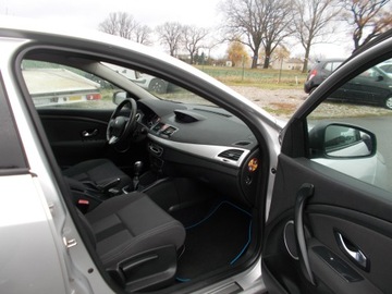 Renault Megane III 2008 RENAULT MEGANE III 4 NOWE OPONY !!! NOWY ROZRZĄD !!!, zdjęcie 14