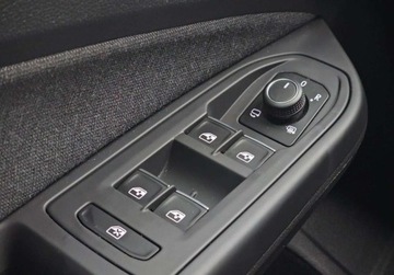 Volkswagen Golf VIII Variant 2.0 TDI 115KM 2023 Volkswagen Golf 2.0 TDI 115KM 1WL SalonPL Czujniki Grupa Adamowscy 2.0, zdjęcie 14