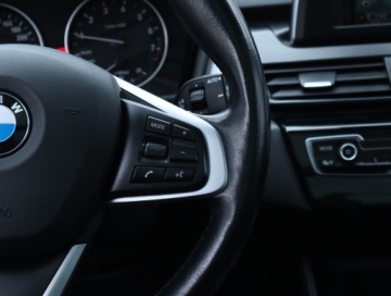 BMW Seria 2 F22-F23-F45-F46 Gran Tourer 218i 136KM 2015 BMW 2 Active Tourer 218i Active Tourer, Navi, zdjęcie 22