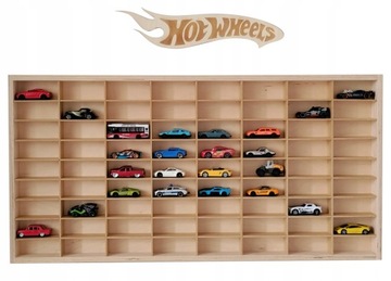 Табличка с логотипом HOT WHEELS, выгравировано ИМЯ РЕБЕНКА