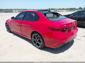 Alfa Romeo Giulia II Sedan Facelifting 2.0 Turbo 280KM 2023 Alfa Romeo Giulia Veloce 2023 2.0l 2.0 Benzyna 280KM, zdjęcie 3