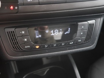 Seat Ibiza IV Hatchback 5d Facelifting 1.2 TSI 105KM 2015 Seat Ibiza 1.2 TSI, Salon Polska, Serwis ASO, zdjęcie 11