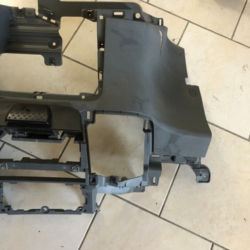 ЭЛЕМЕНТ ПРИБОРНОЙ ПАНЕЛИ IVECO DAILY 2006- 3802554