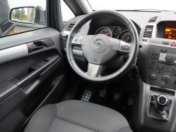 Opel Zafira B 1.9 CDTI ECOTEC 100KM 2007 Opel Zafira 1.9 CDTI, 7 miejsc, HAK, Klima, zdjęcie 6