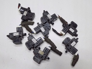 NISSAN QASHQAI J10 Переключатель стеклоподъемника 25411JD000