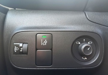 Citroen C3 III Hatchback 1.2 PureTech 82KM 2018 Citroen C3 1.2 82KM Salon PL Niski przebieg gwarancja 1.2 Benzyna, zdjęcie 11