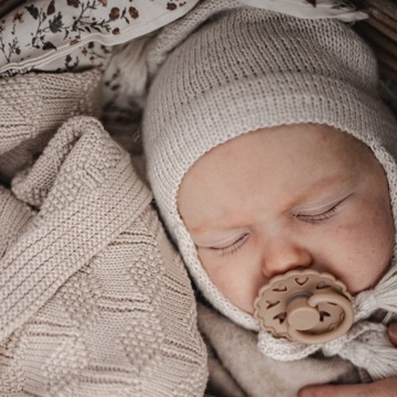 Резиновая соска FRIGG 6 месяцев+ Fairytale X H.C. Андерсен Глупый Джонни