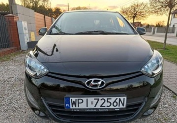 Hyundai i20 I Hatchback 5d Facelifting 1.4 CVVT 100KM 2014 Hyundai i20 2014 1.4 Benzyna 100KM Automatyczna skrzynia biegów, zdjęcie 11